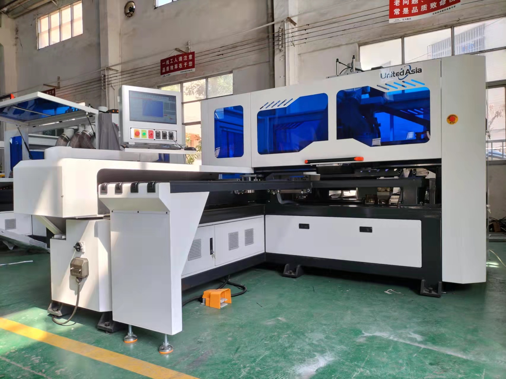 CNC six side drilling machine