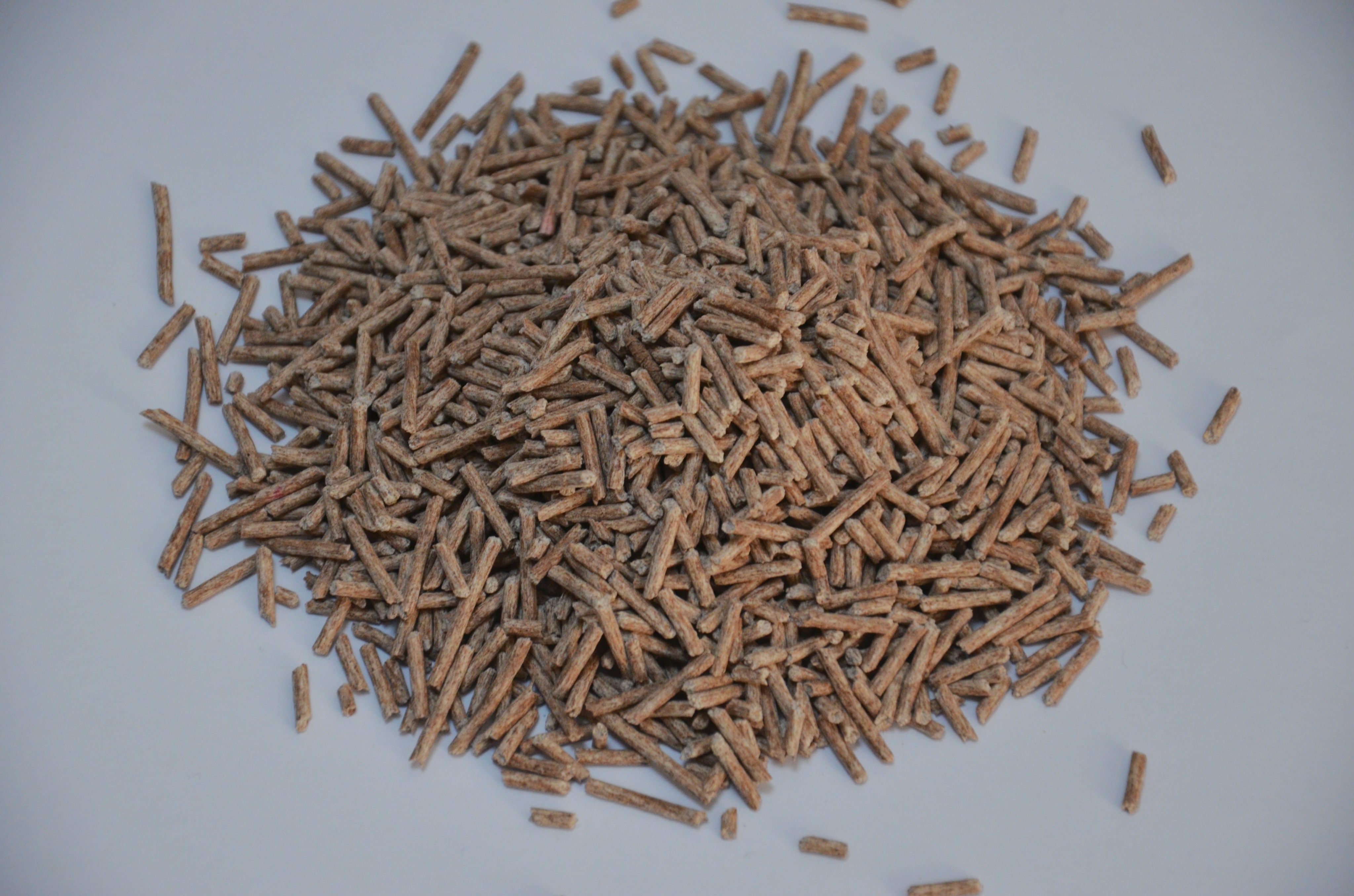 Clumping Coconut Crushed Cat Litter