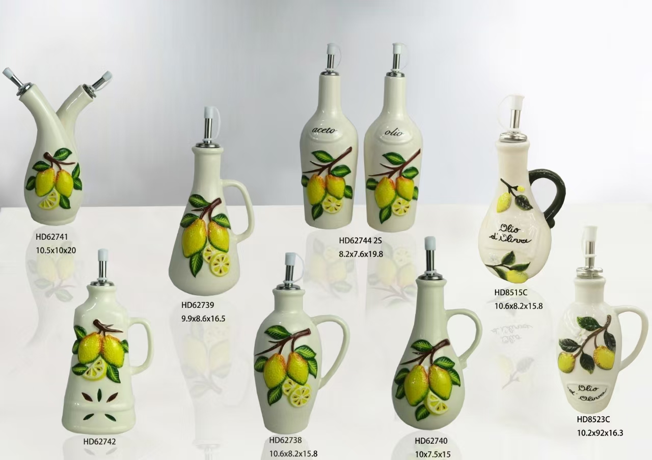 Gifts, ceramics, home decor items, decorative piece