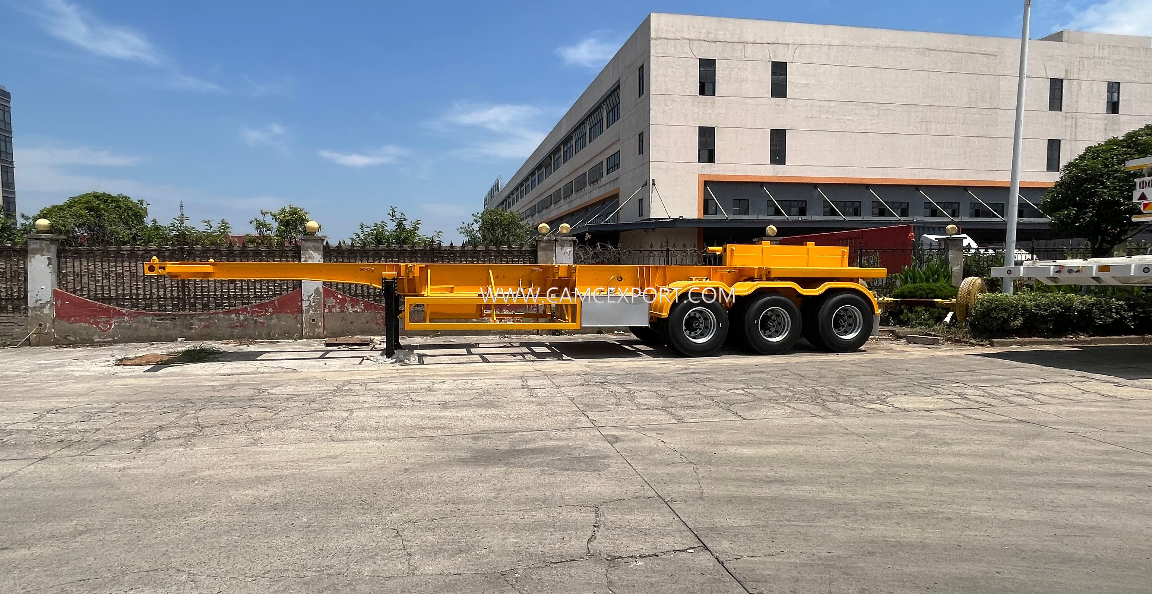 Heavy-Duty Three-Axle Container Chassis Trailer