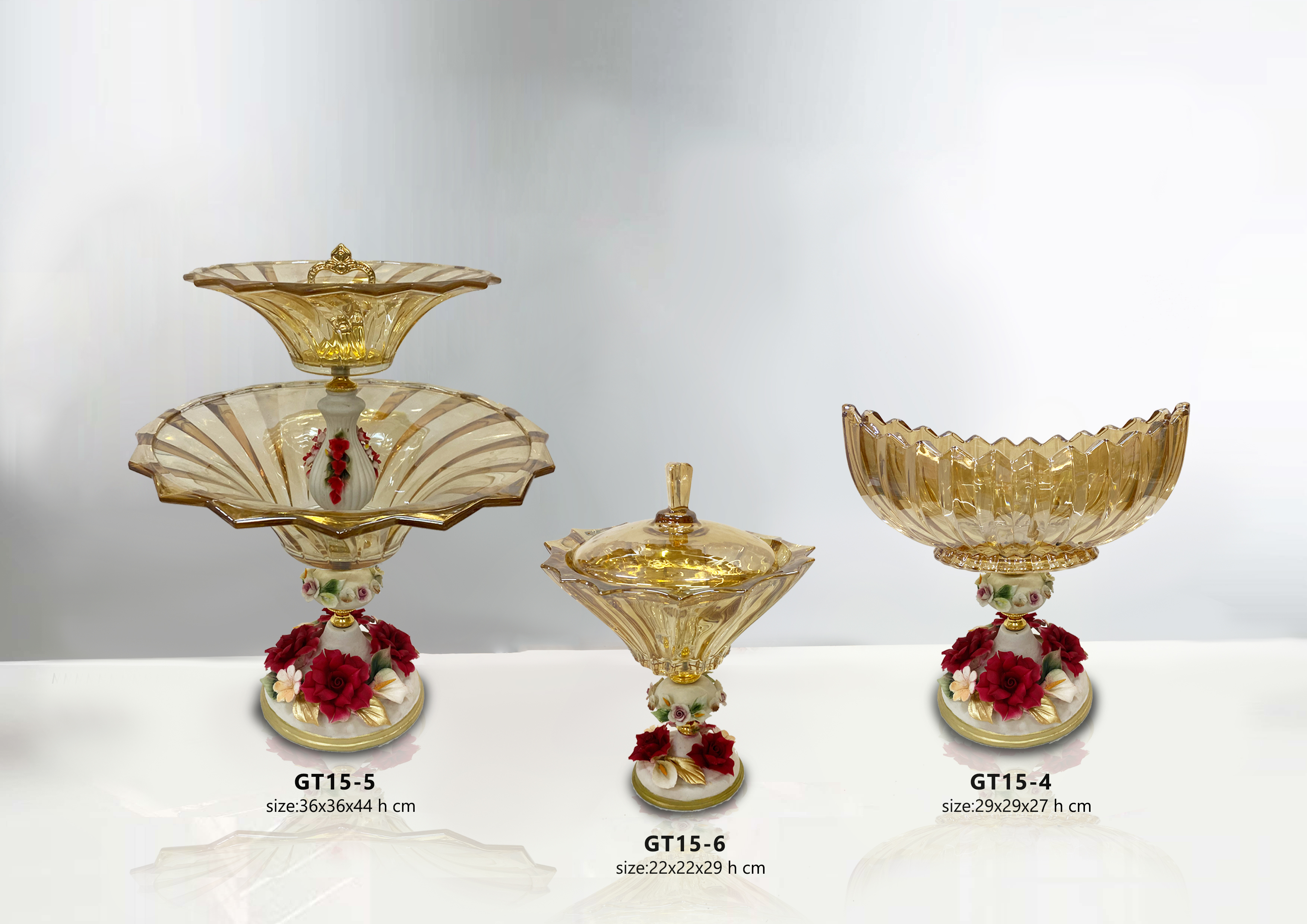 Dinner table glassware