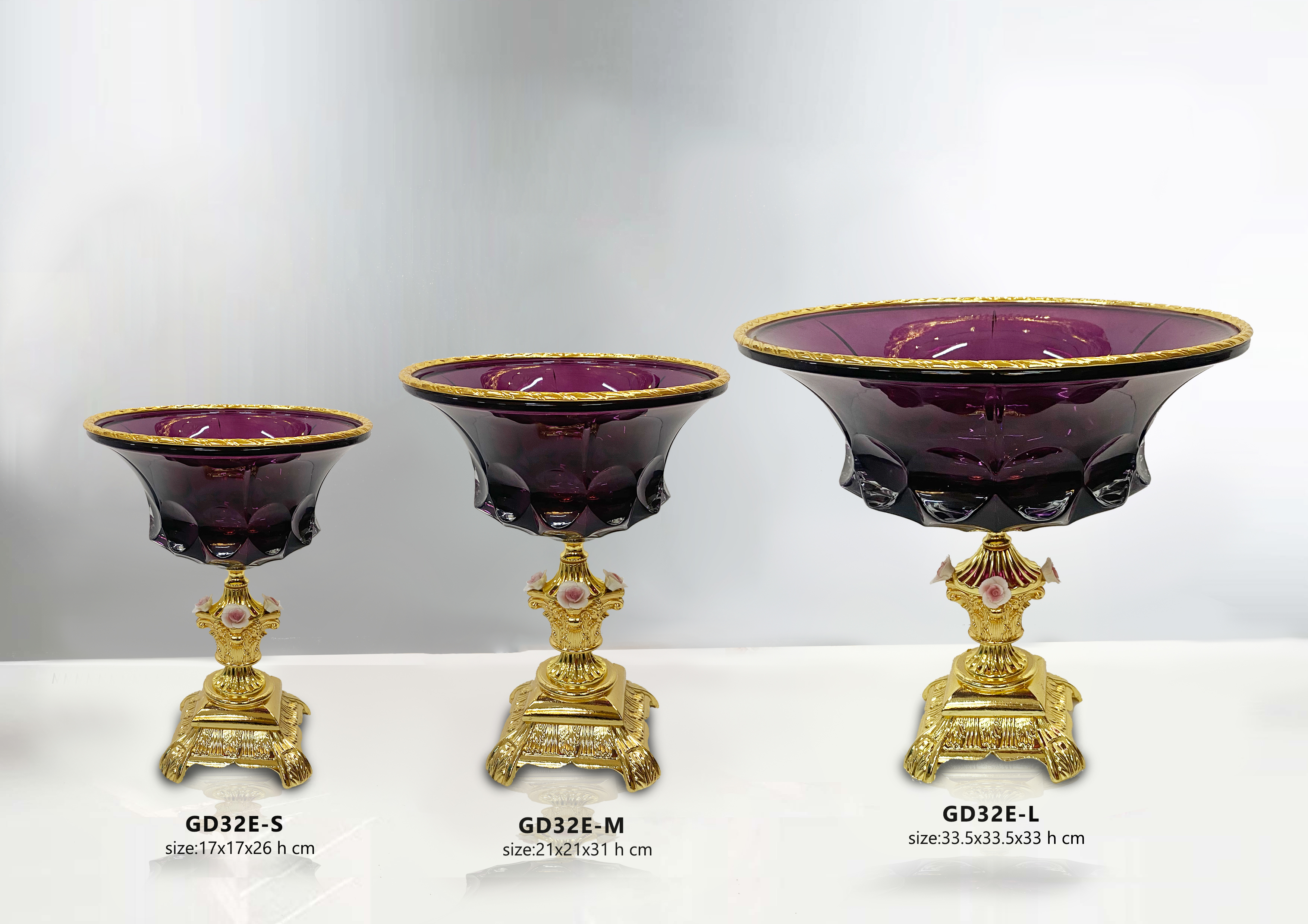 Dinner table glassware