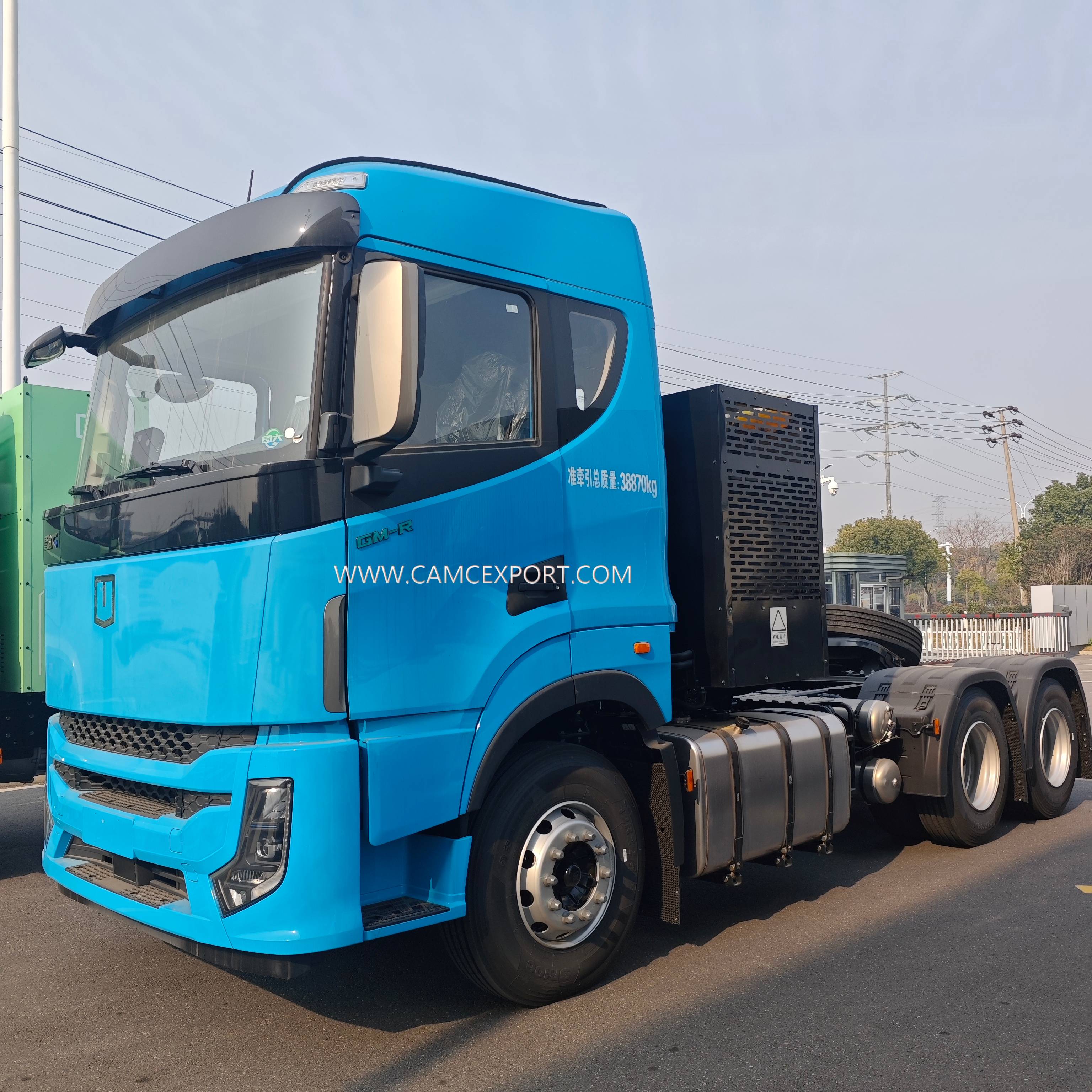 G2 Blue 6x4 Left-Hand Drive Methanol Range-Extended Tractor Truck