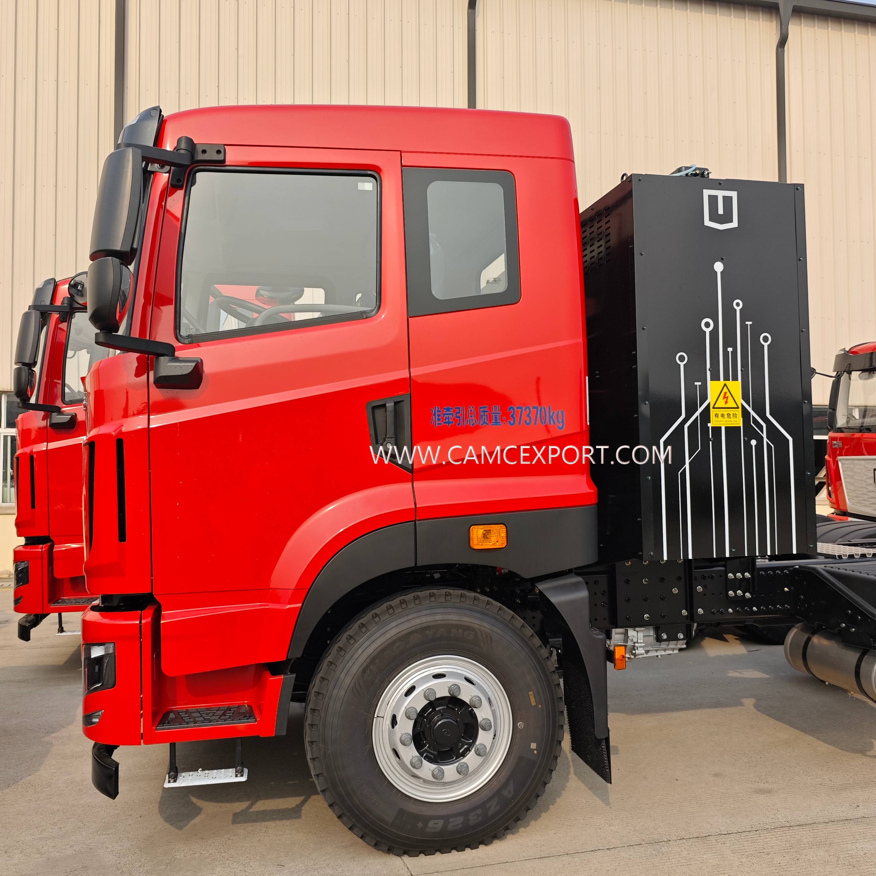 X7E Red Flatbed 6x4 Left-Hand Drive Electric Tractor