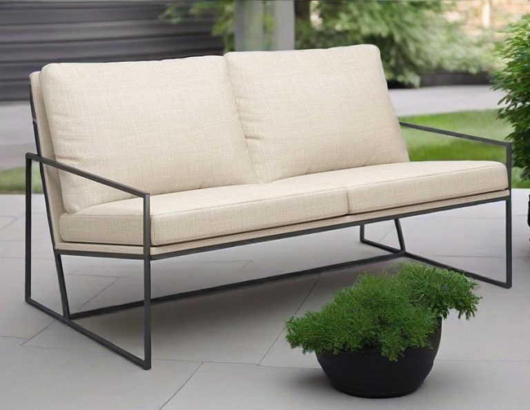 Uetco Outdoor Lounge Chair White Ottoman