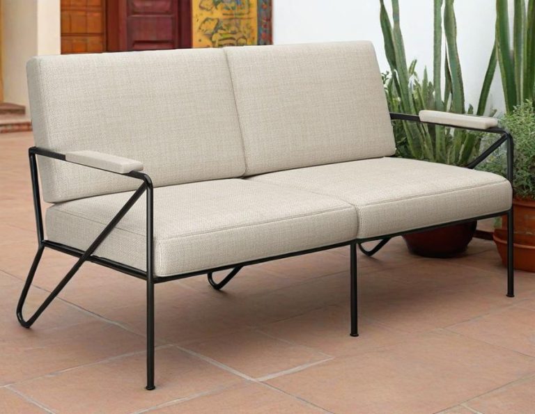 Uetco Outdoor Lounge Chair White Ottoman