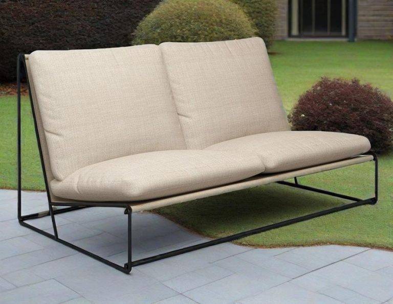 Uetco Outdoor Lounge Chair White Ottoman