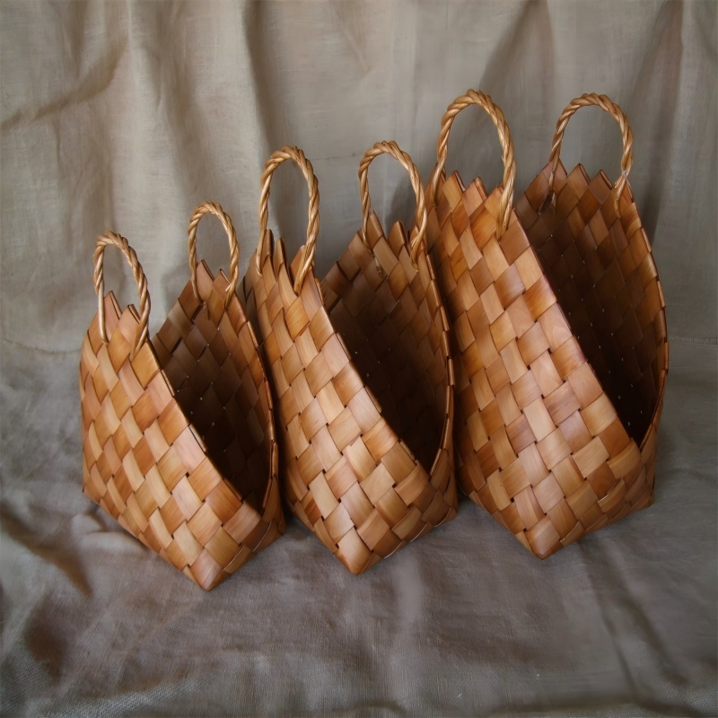 Wood hand bag