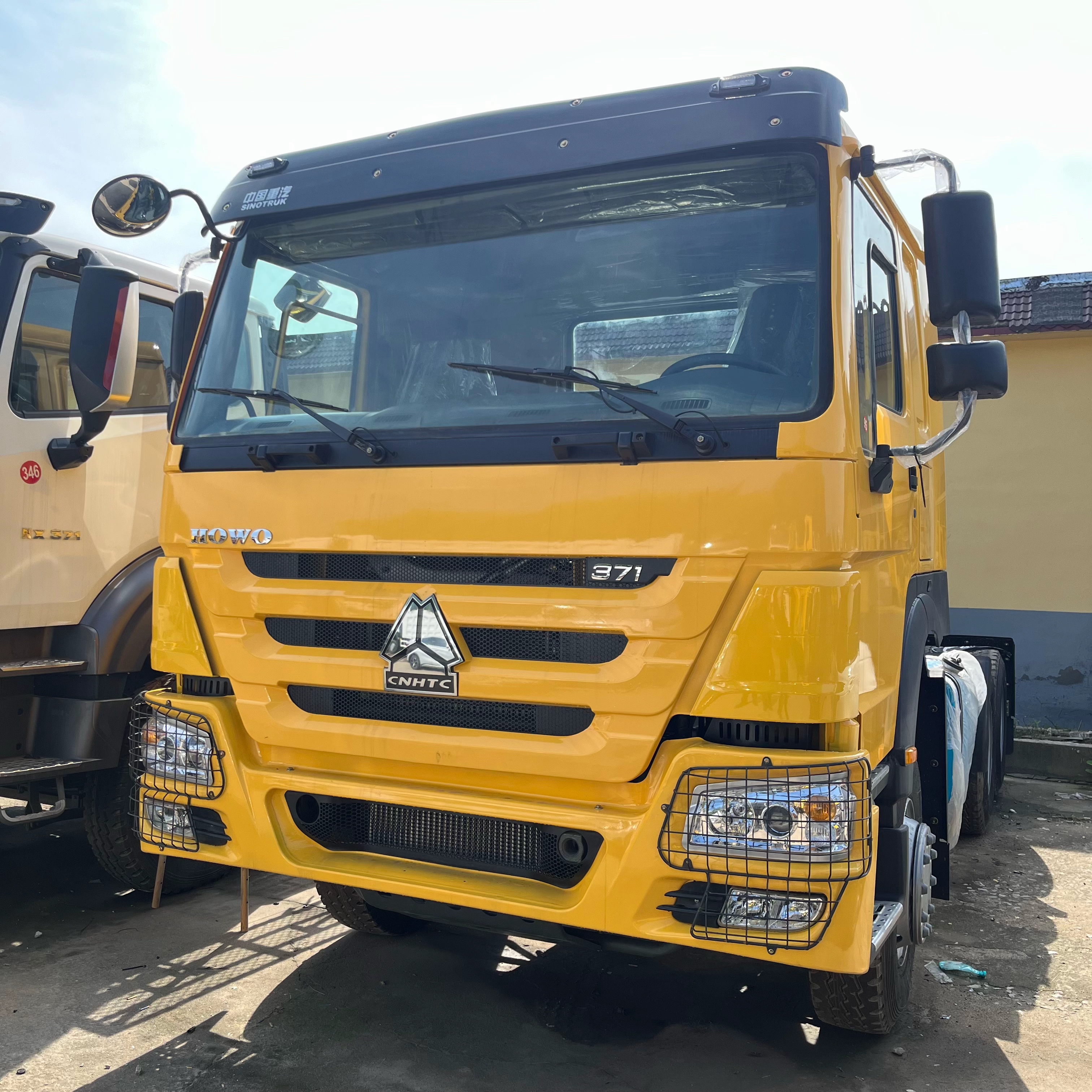 Export Howo tractors