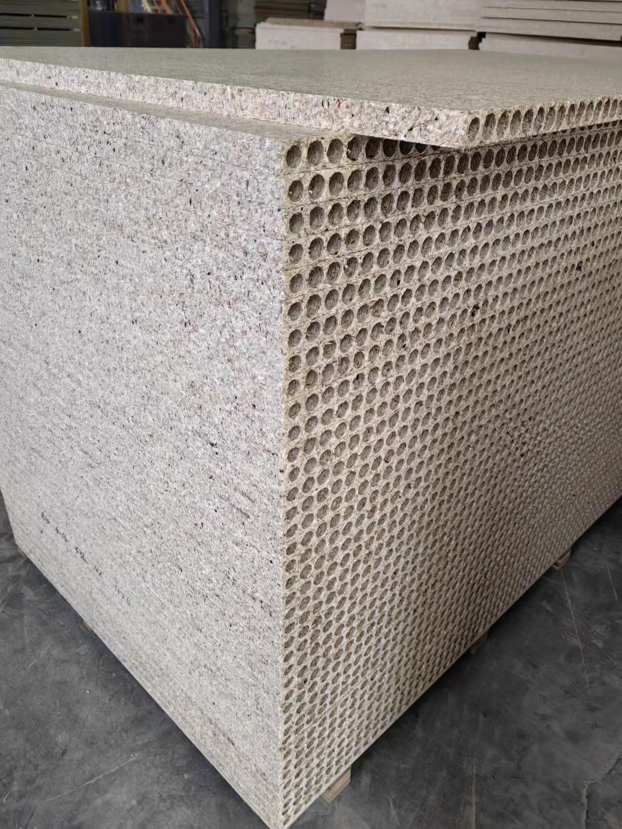 Hollow Chipboard