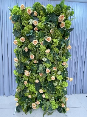 Artificial flower wall