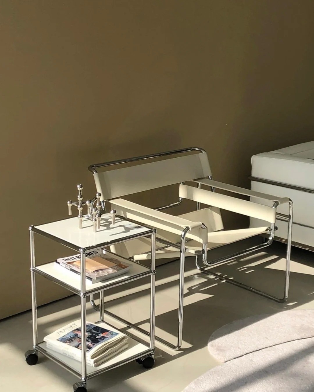 Modular coffee table, nesting coffee table, combinatorial coffee table, living room coffee table