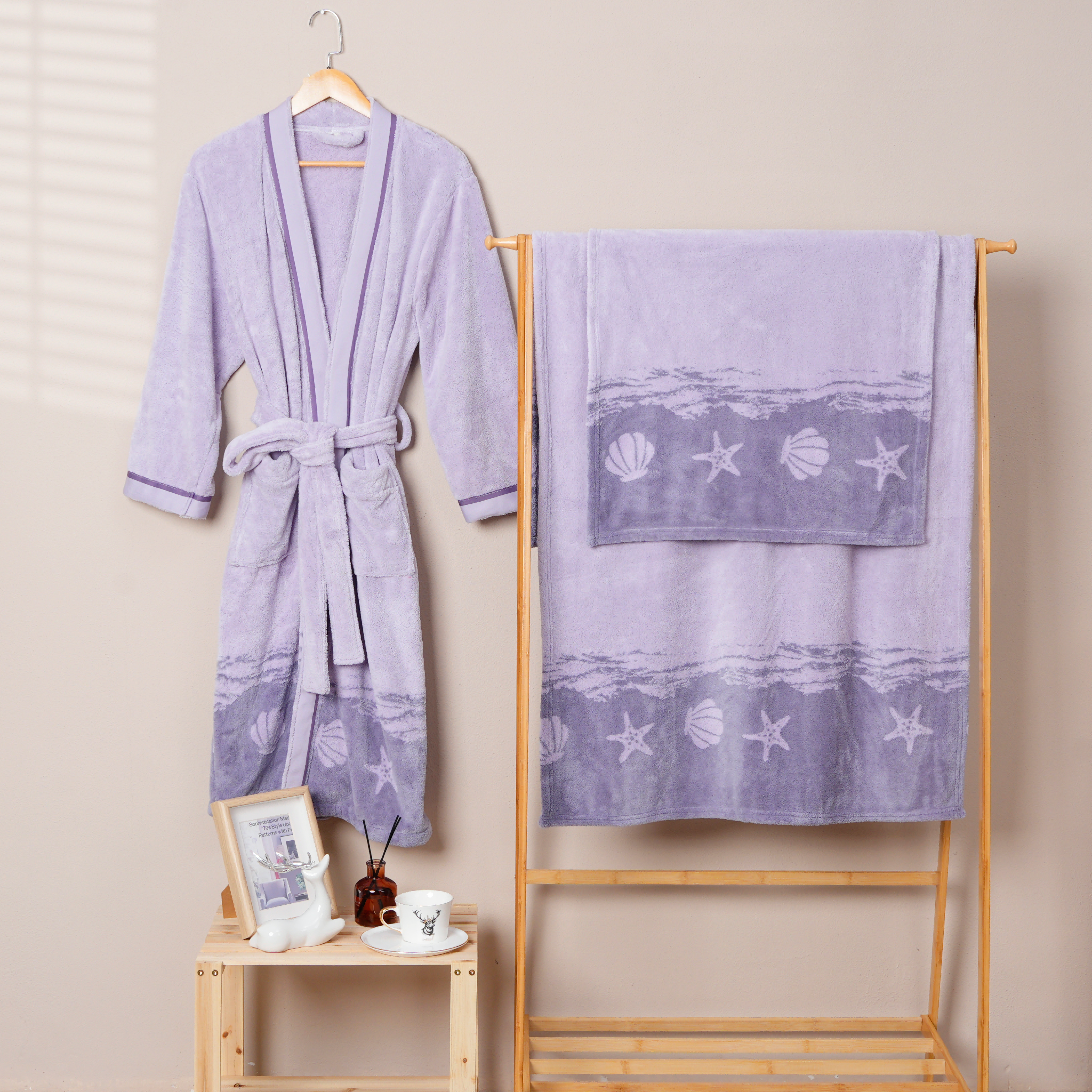 Coral Fleece Jacquard Bathrobe