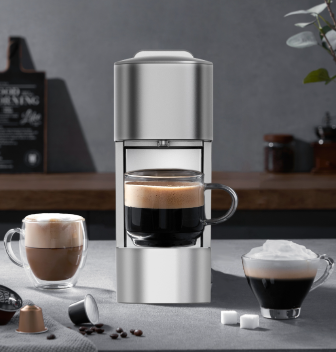 Capsule coffee machine, Nespresso, touch controls, compact size, adjustable cup size, metal body