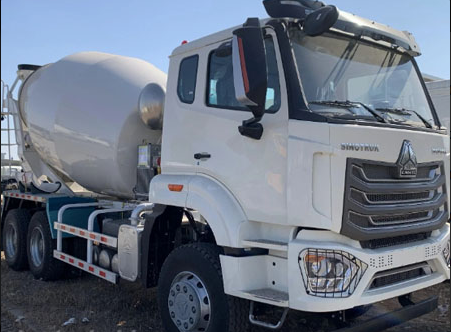 Sinotruk HOWO 10 wheel Mixer Truck