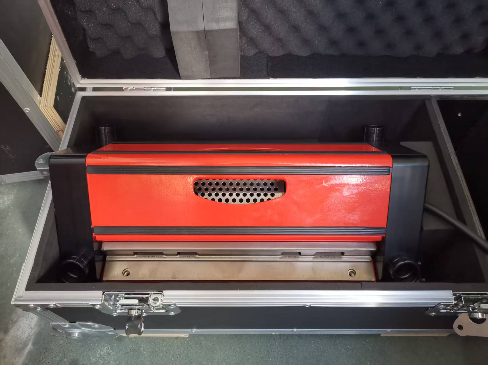 Drive belt joint machine