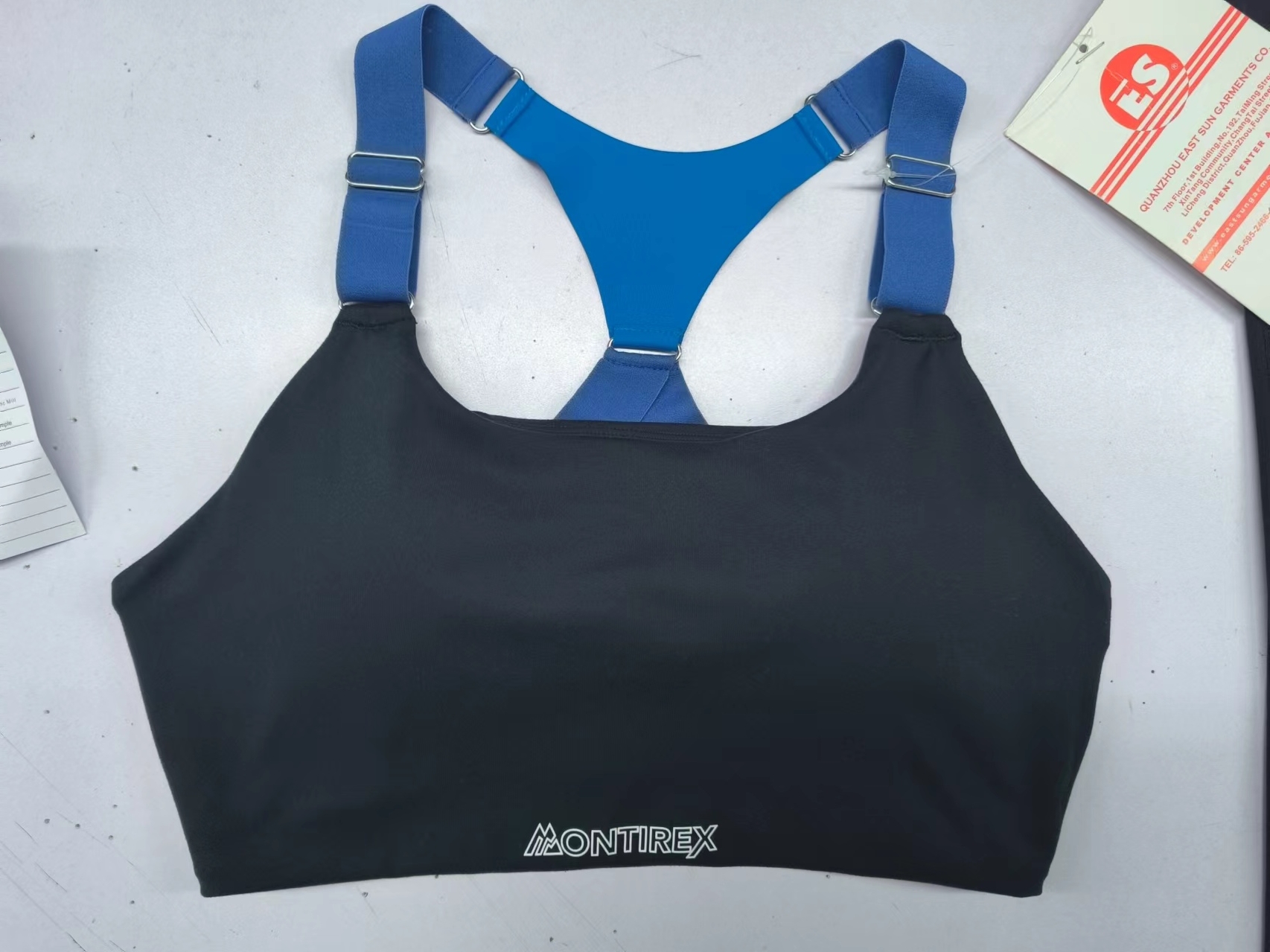 Women yoga wear sports bra fitness running