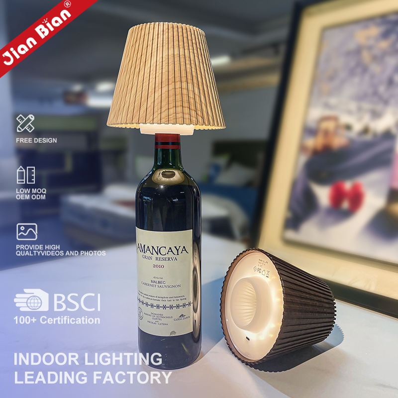 JianBian Spiral Imitation Wood Grain Wine Bottle Head Table Lamp