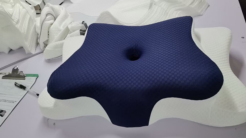 Memory foam pillow
