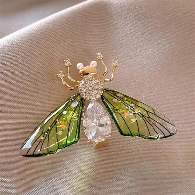 Factory Direct Elegant Rhinestone Green Resin Insect Wings Brooch Pins