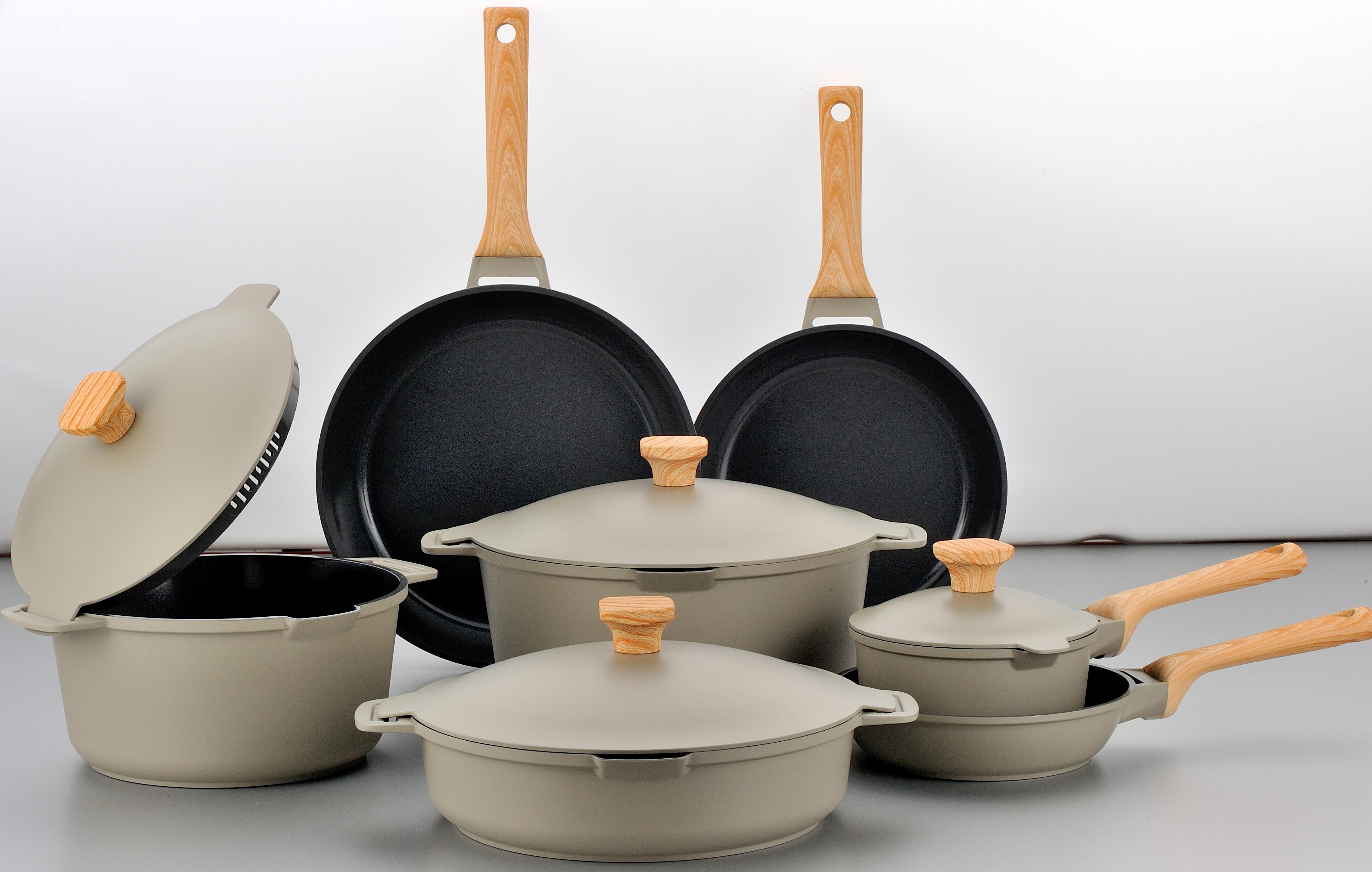 Non-stick Cookware Set