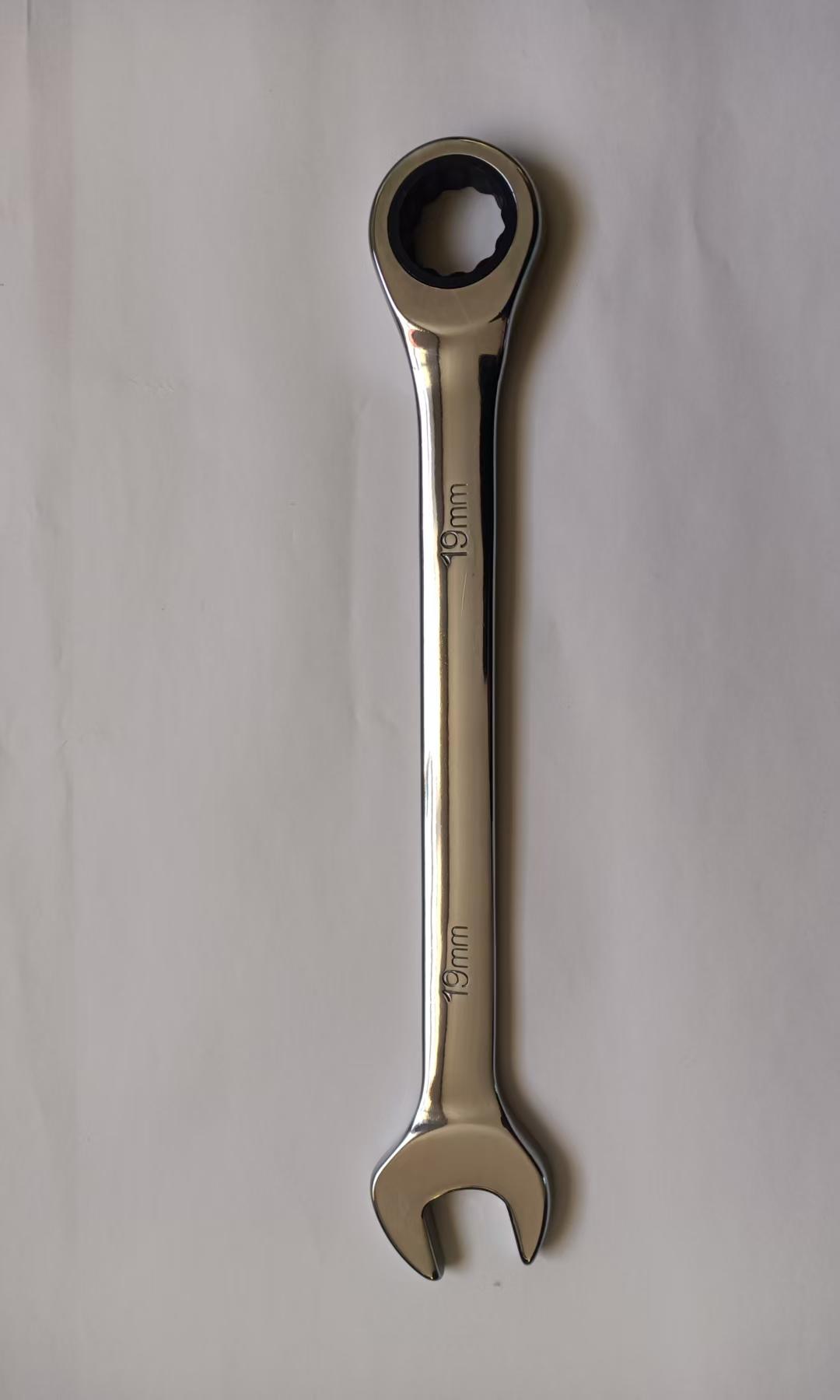Smooth Arc Ratchet Dual-Use Wrench