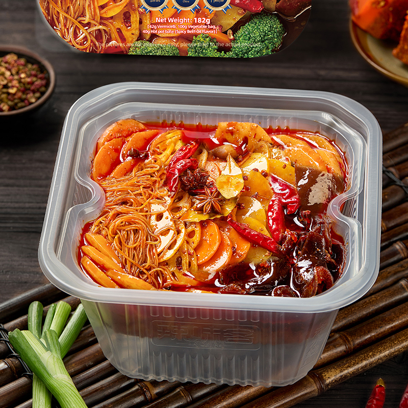 Self heating hot pot (spicy beef oil flavor)