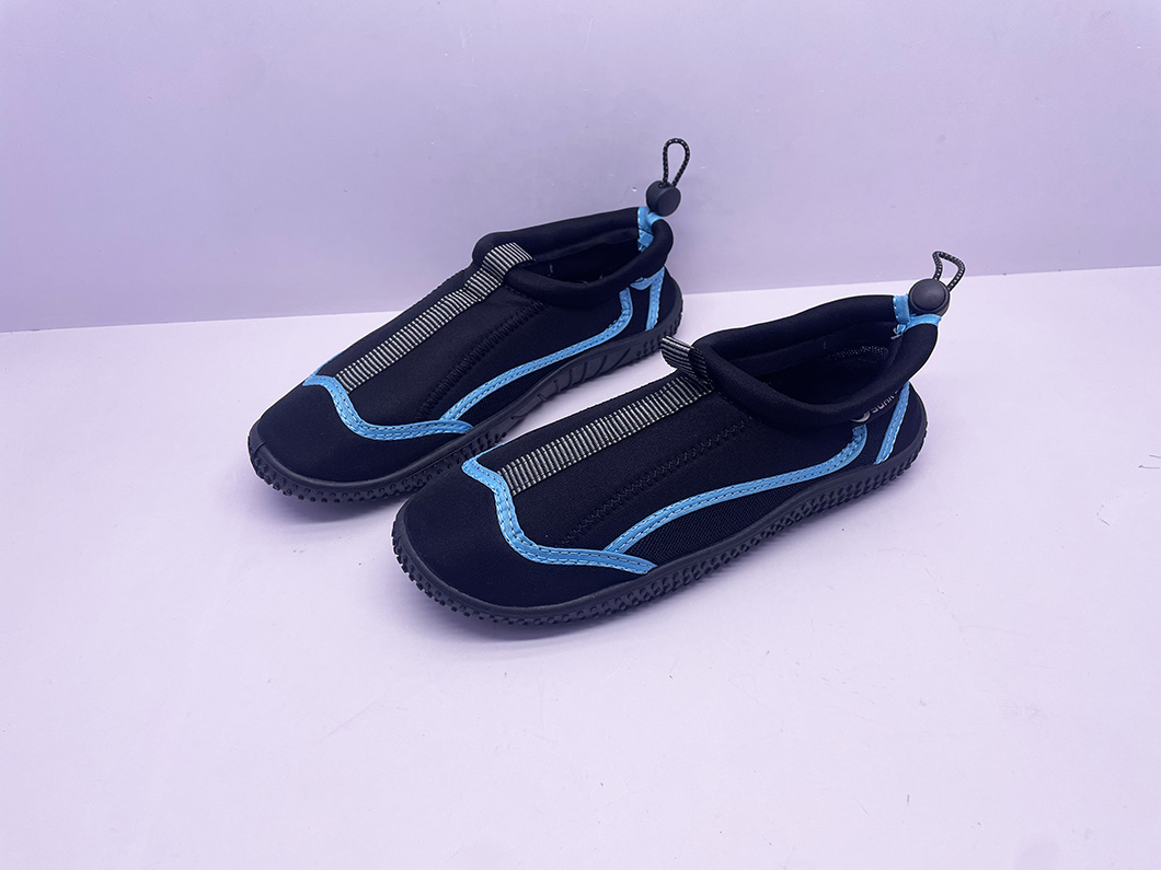 aqua shoes