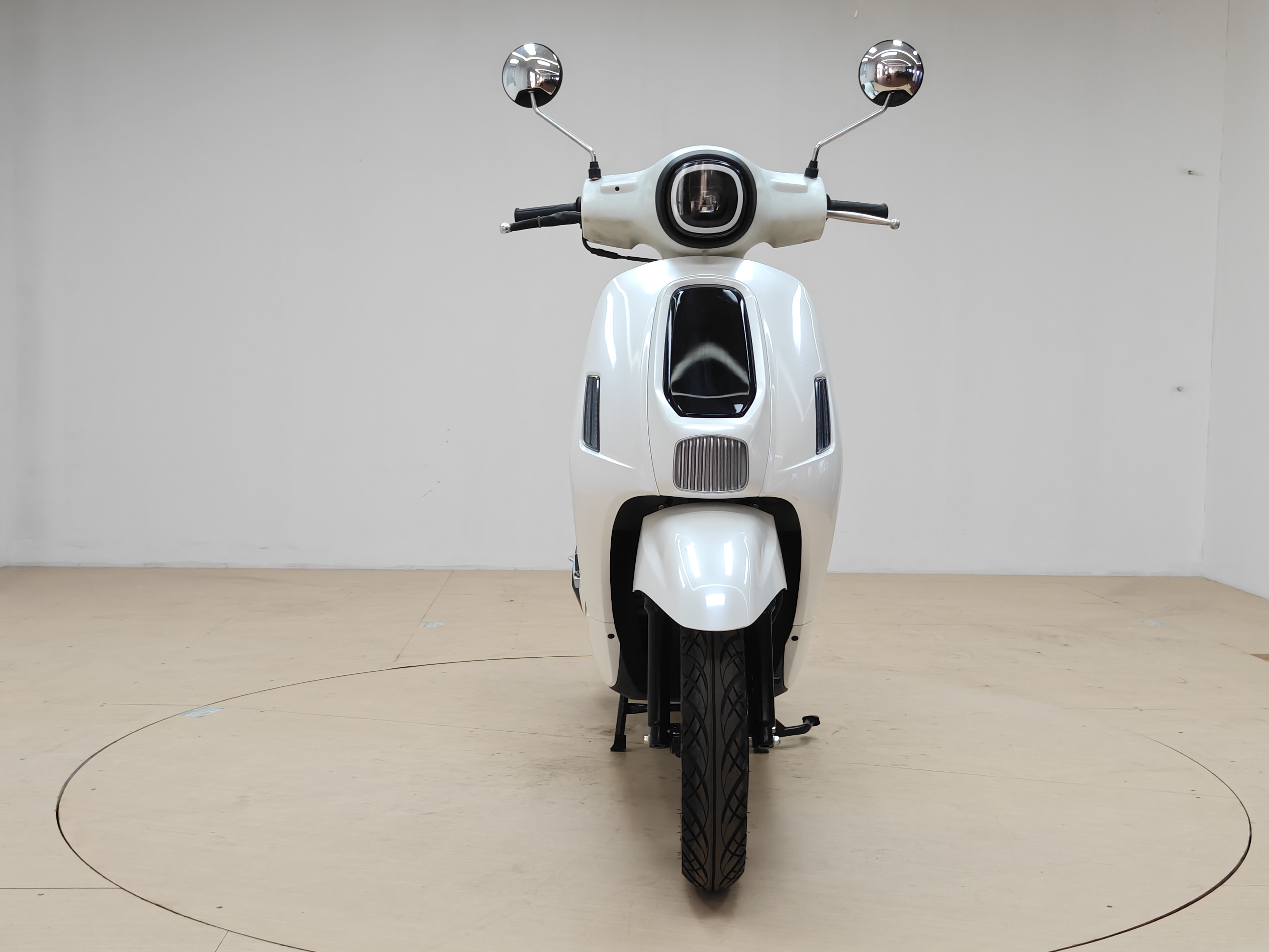 Motorcycle, scooter