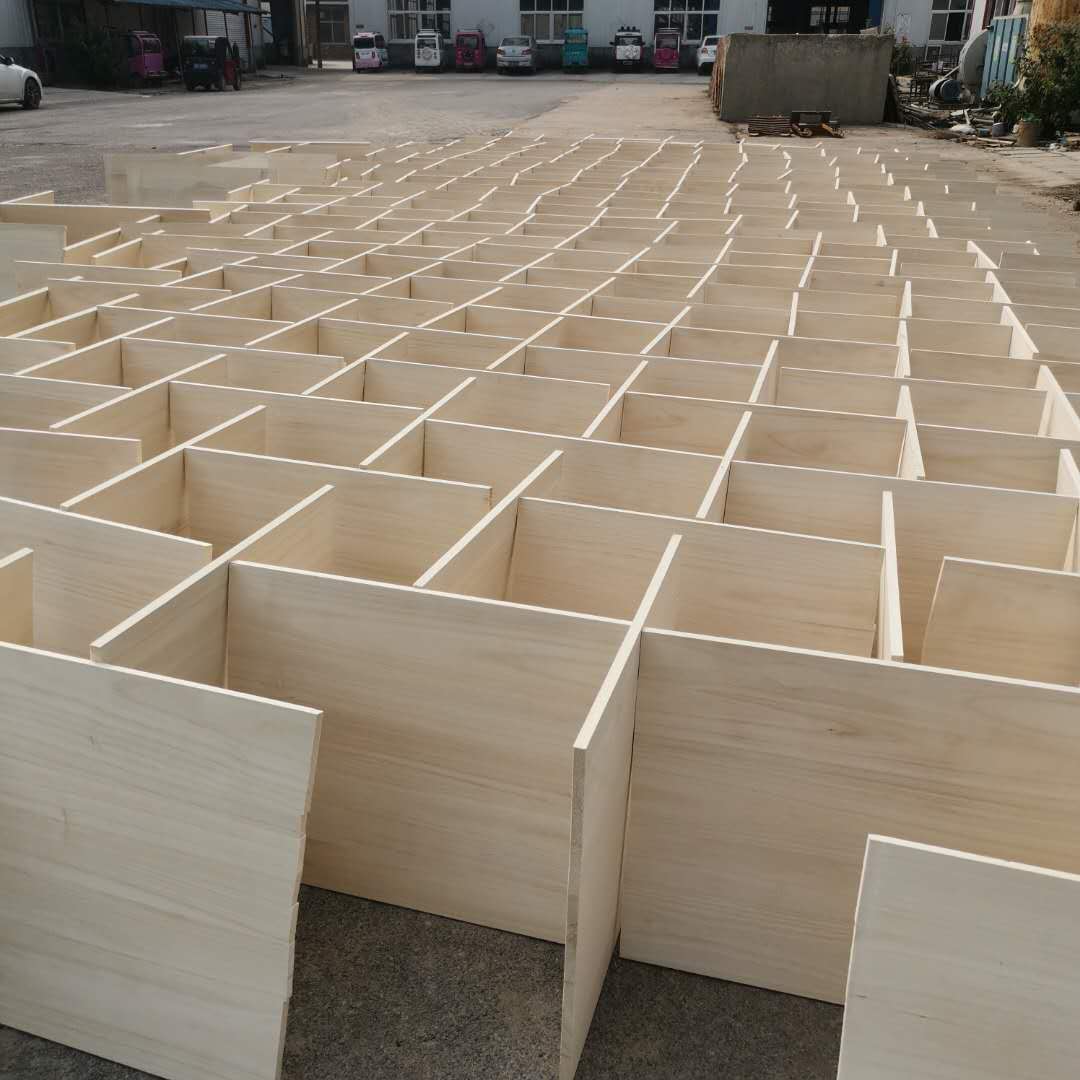 Paulownia jointed board