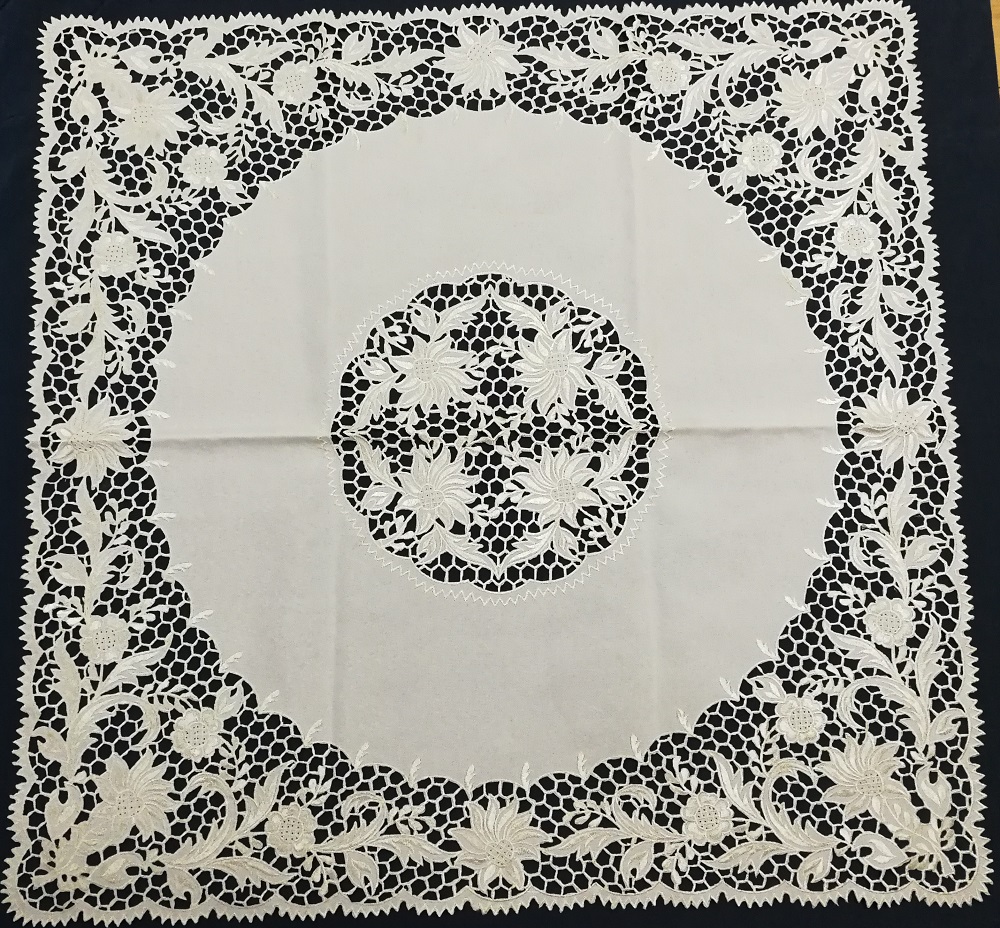 EMBROIDERY/TABLECLOTHS /CHEMICAL LACE/ /Venetian、Needlelace、Venise、French Lace、Richelieu Cutwork