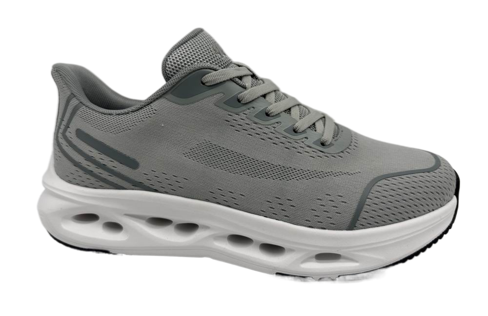Sports shoes