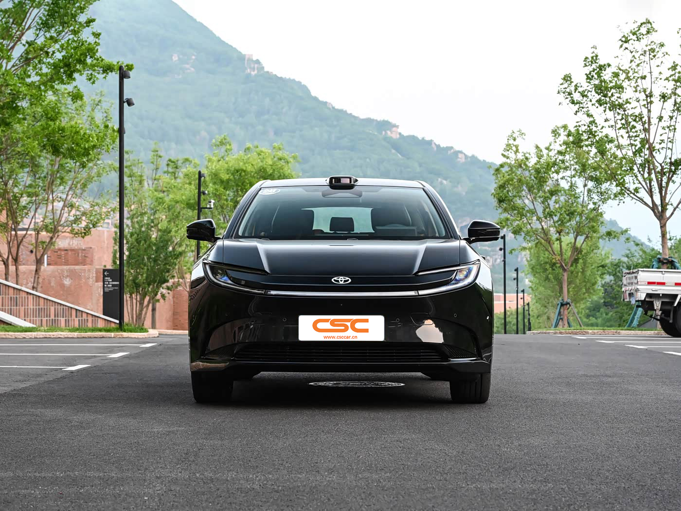 2026 Hot Sale BZ5 To-yo-ta Electric Car EVwith High Speed 5 Door 5 Seater Suv Vehicle Lone Range