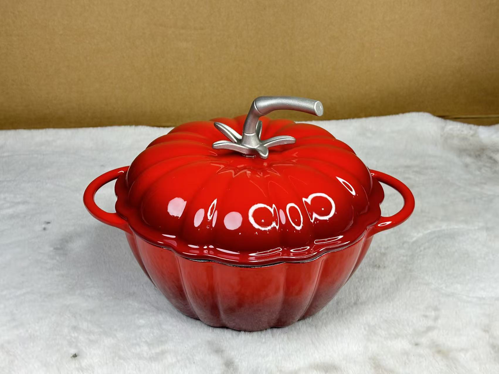 Tomato pot