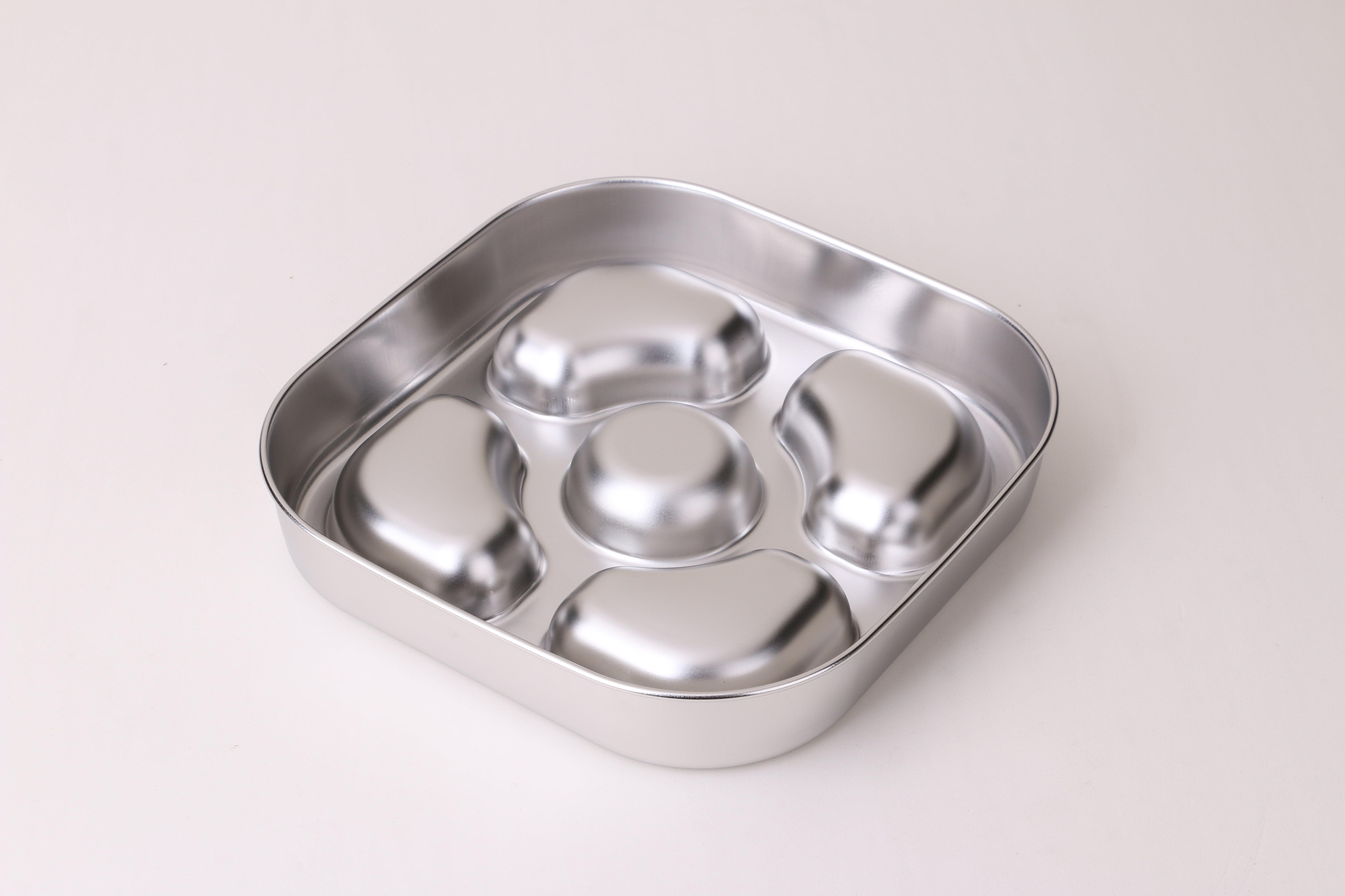 Stainless Steel Pet Bowl, Slow Feeder Bowl. Healthy, hygienic, safe and easy to clean.