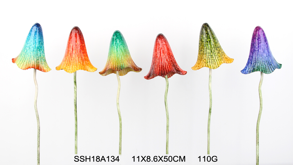 Metal Mushroom Garden Stake