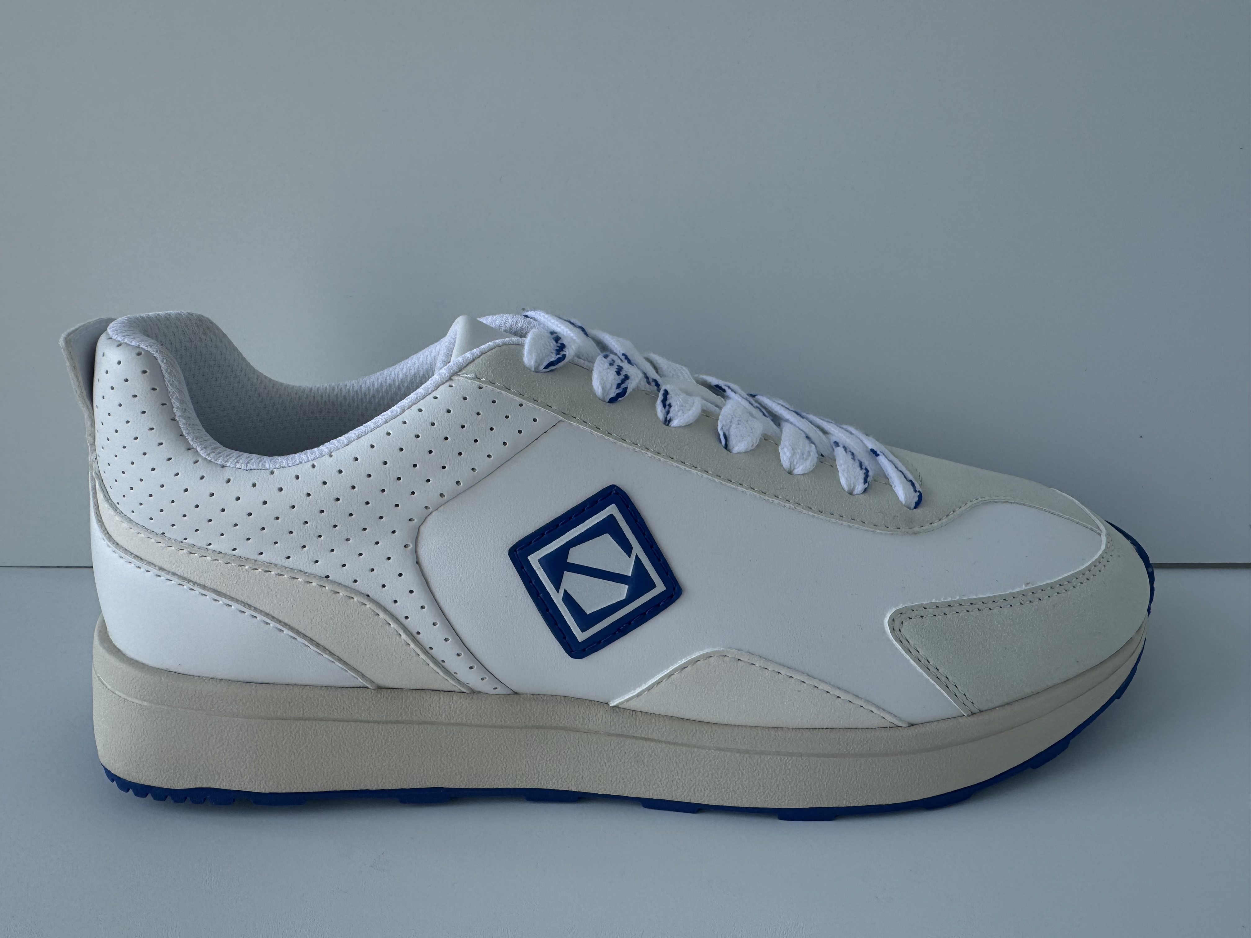Sports Shoes