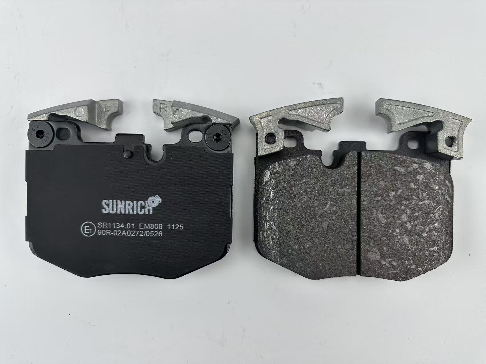 SUNRICH SR1134.01 brake pad D1867-9097 (compatible with BMW 740Li …)