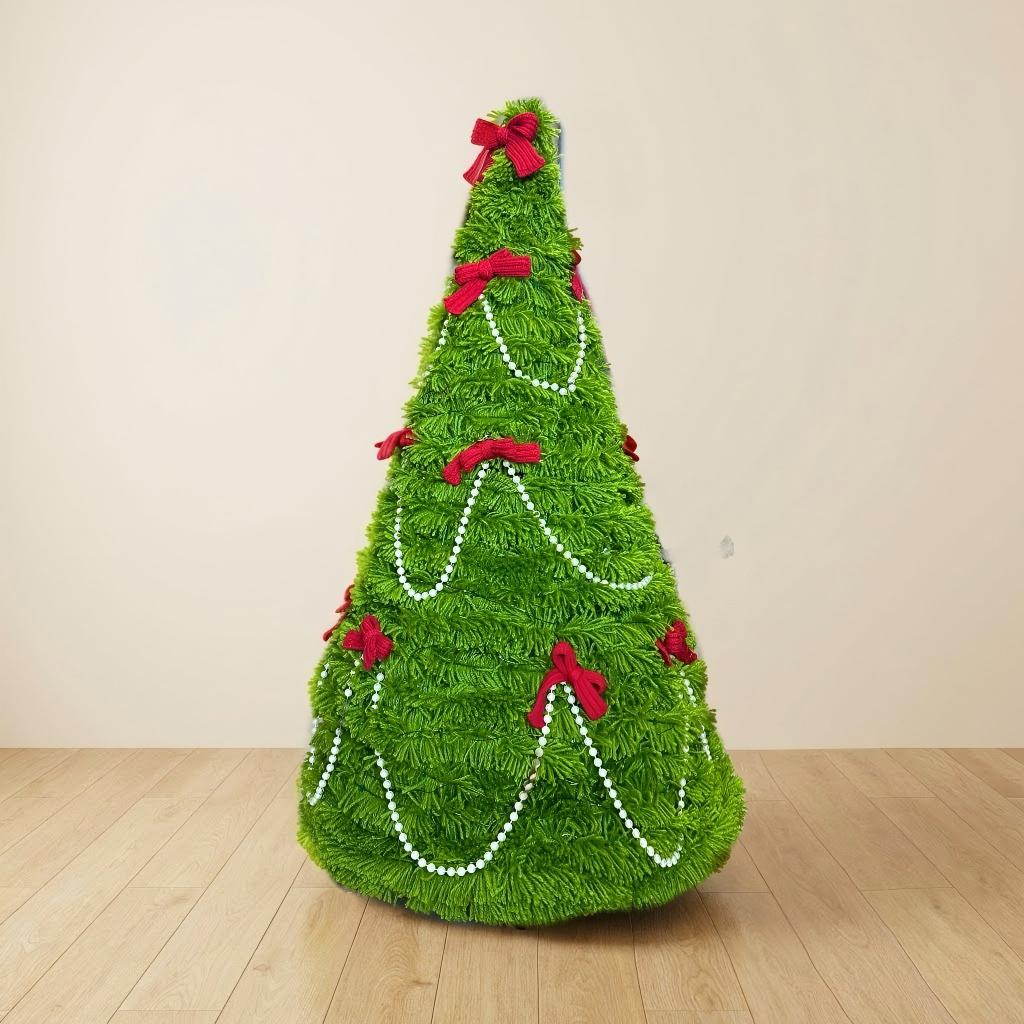 Yarn christmas tree