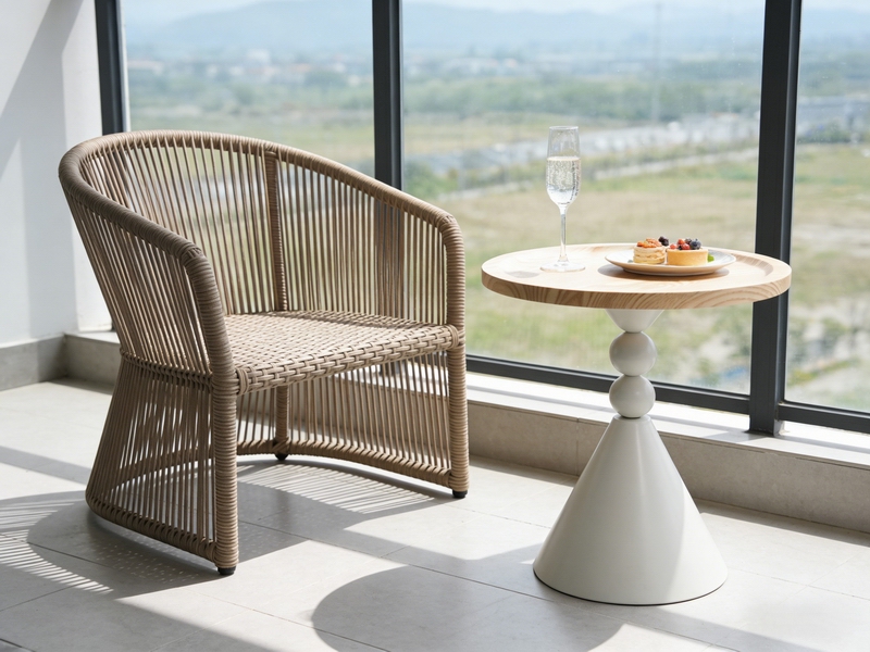 Nordic Style Natural Wood Round Coffee Table, Creative Double Ball Pedestal Solid Wood Tray Table