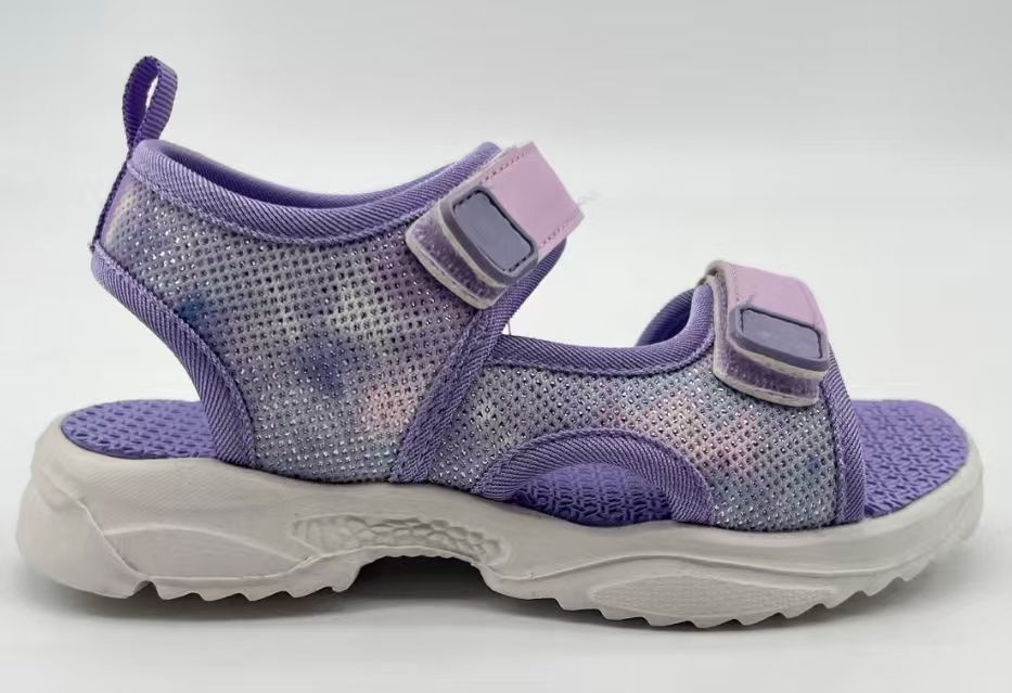 Guo's kids sandals