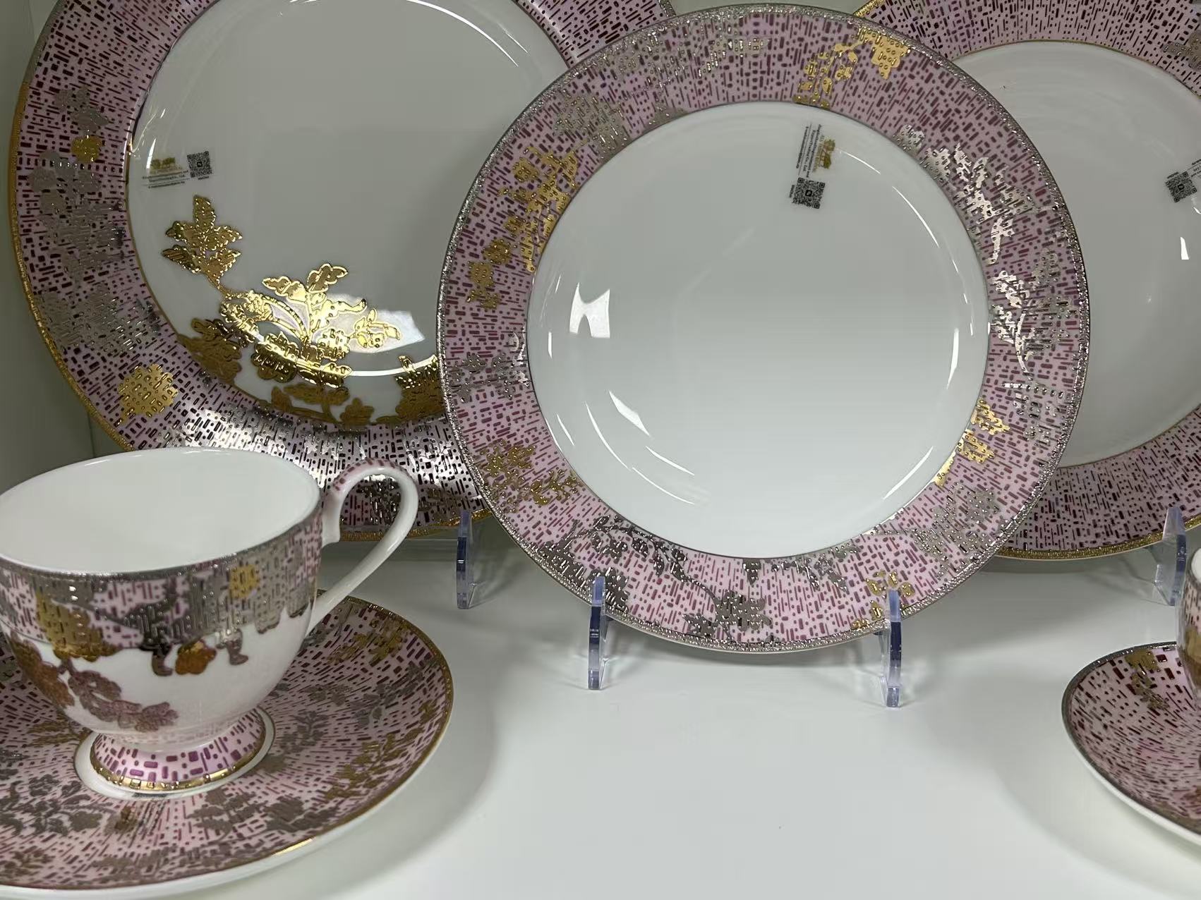 24 pcs bone china embossed gold tableware