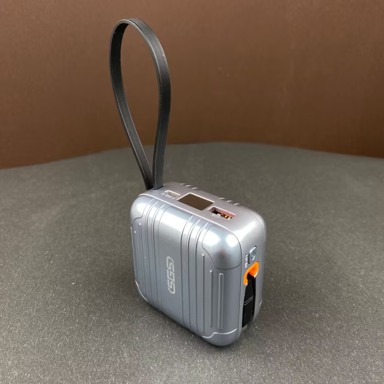 New portable 10000mAh power bank mini built-in cable