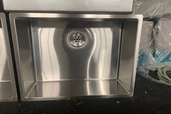 stainless steel sink