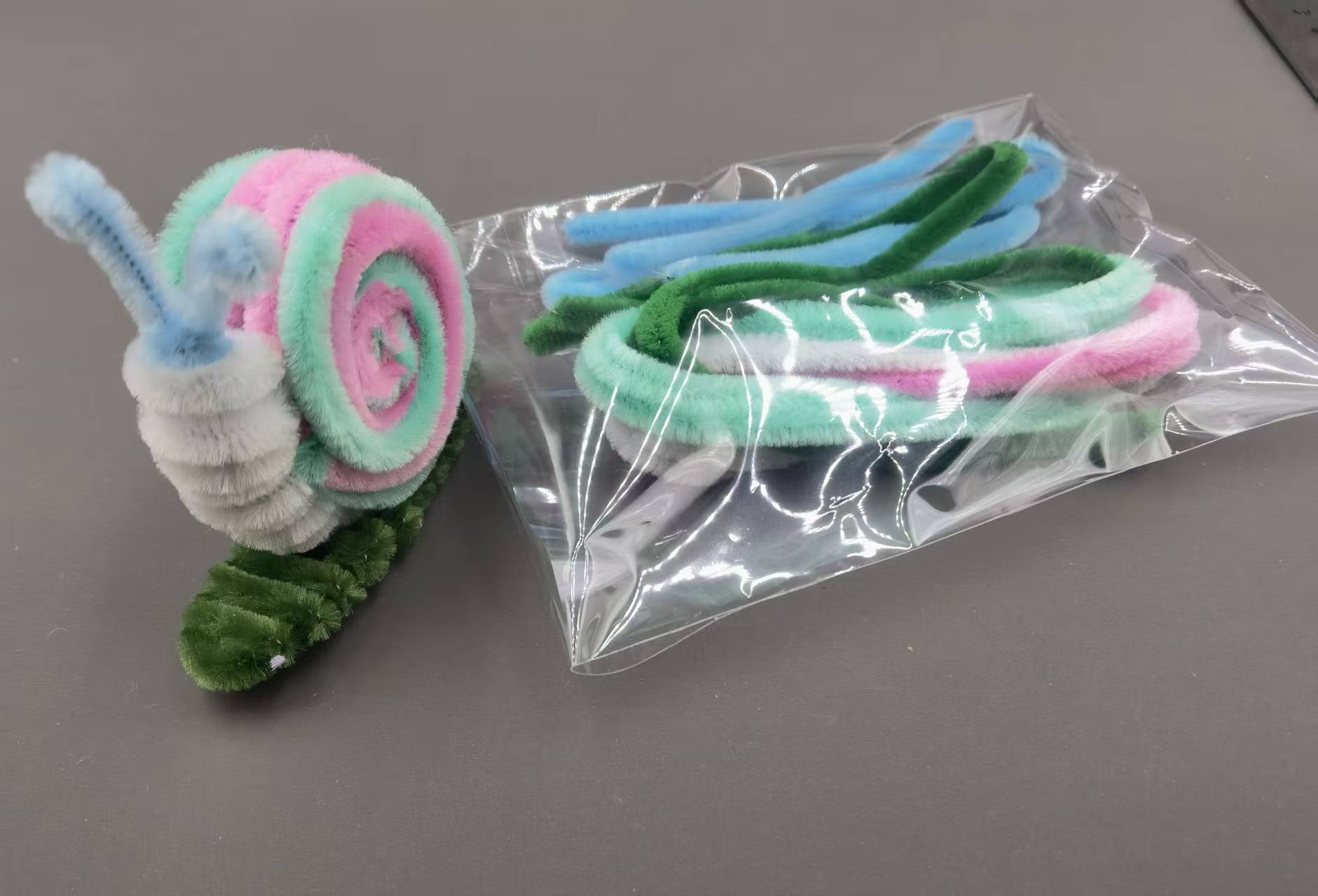 DIY crafts fuzzy sticks, DIY pipe cleaners and chenille stems