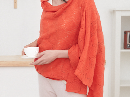 Wool print knit blouse
