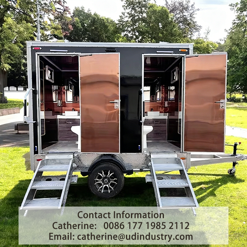 UD Factory Wholesale Price Portable Toilets Trailer Outdoor Public Portable Restroom Trailer