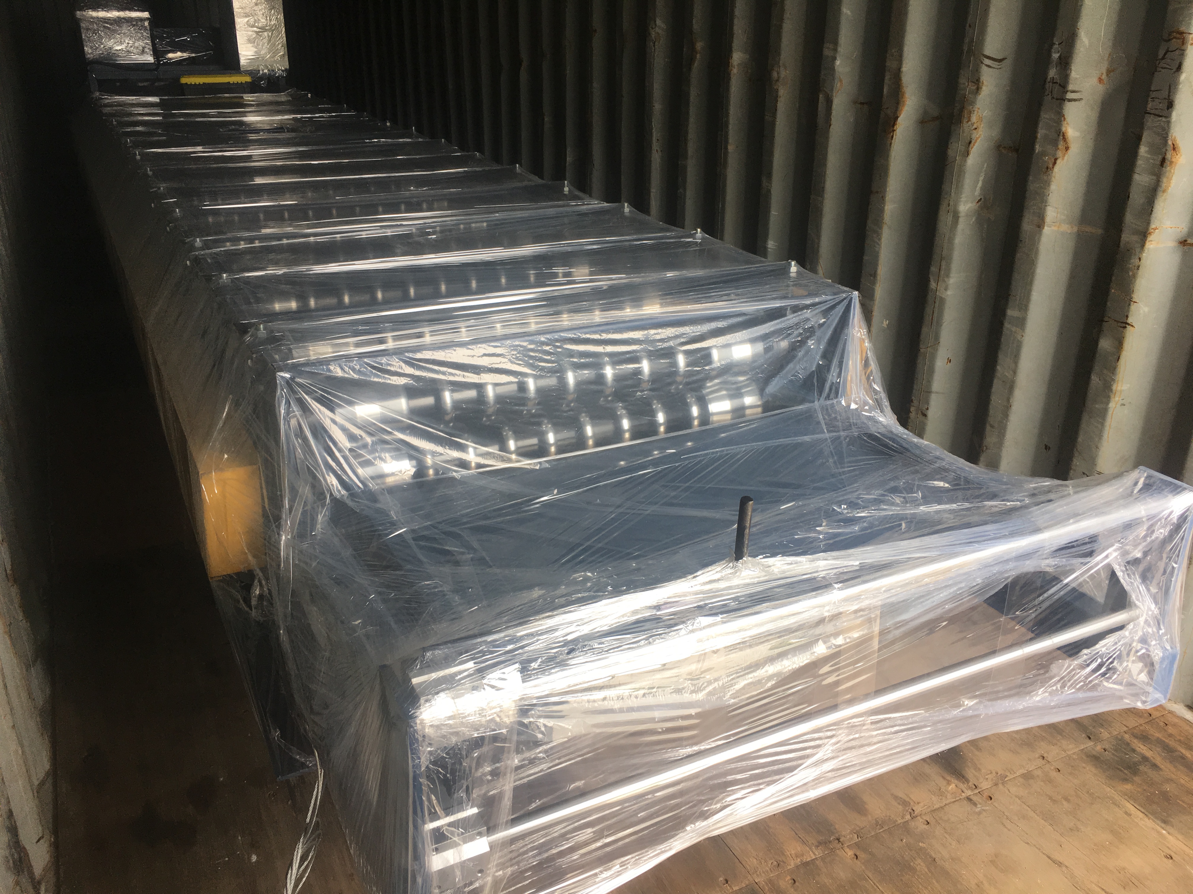 Roofing sheet machine