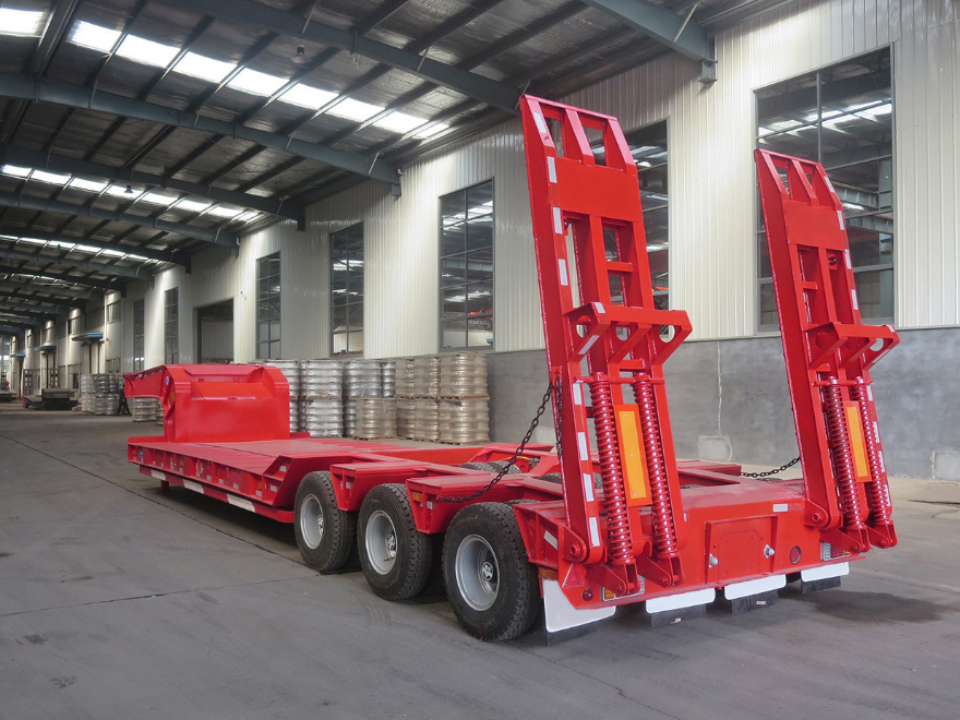 Low Flatbed/Bed Three-Line Semi-trailer China Customizable