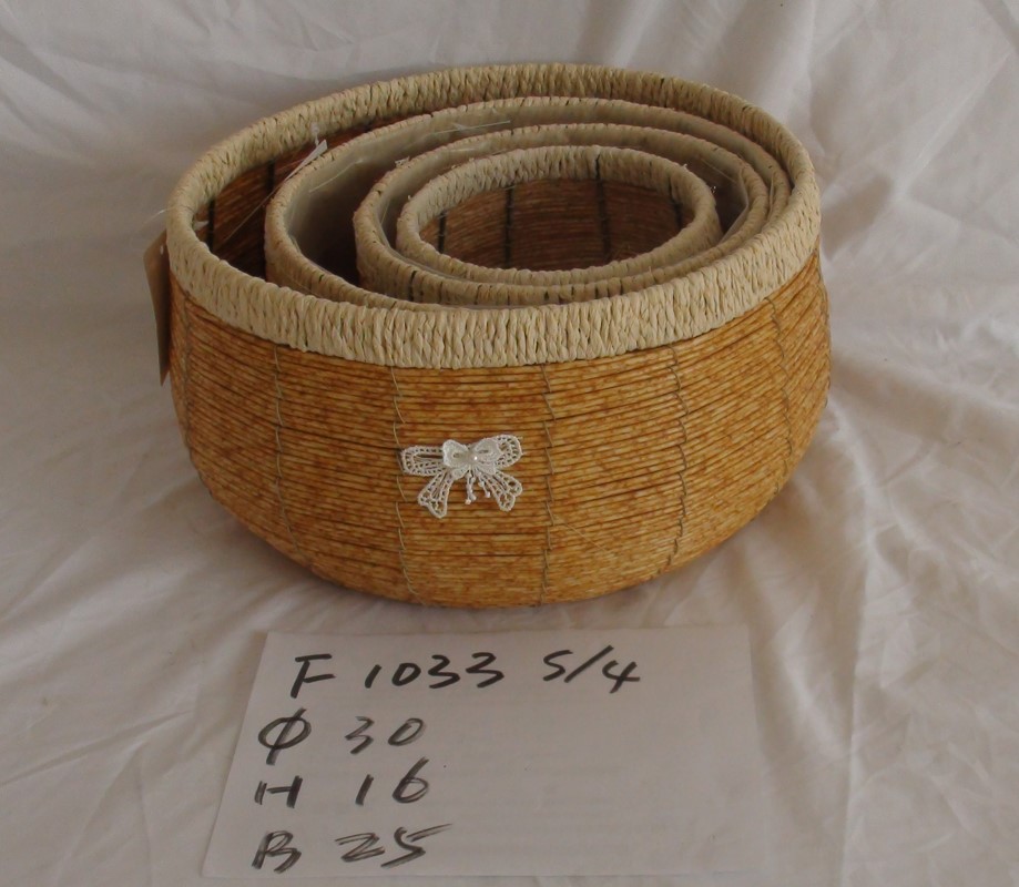 Plastic basket